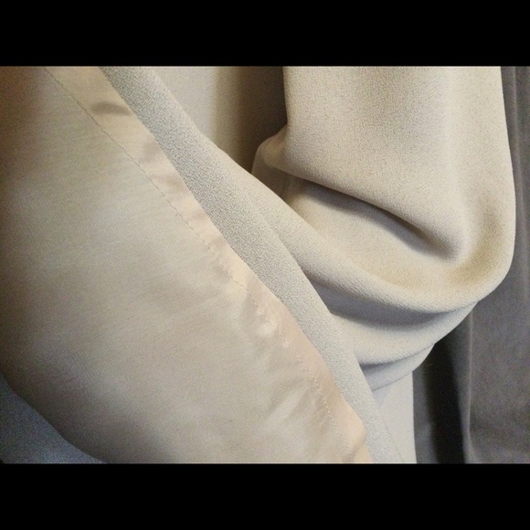 Full length Nicole Milller beige/nude crepe dress - Picture 3 of 7